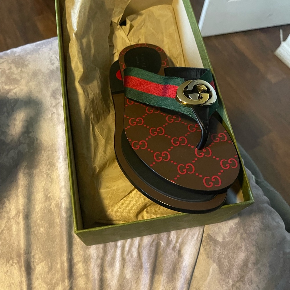 Brand new Gucci sandals